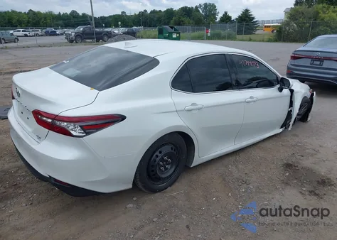 2021 Toyota Camry Xle Awd из США, поврежденный, VIN 4T1F11BK3MU040563